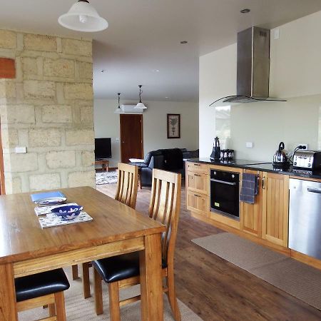 Mahana Farm Cottage Экстерьер фото