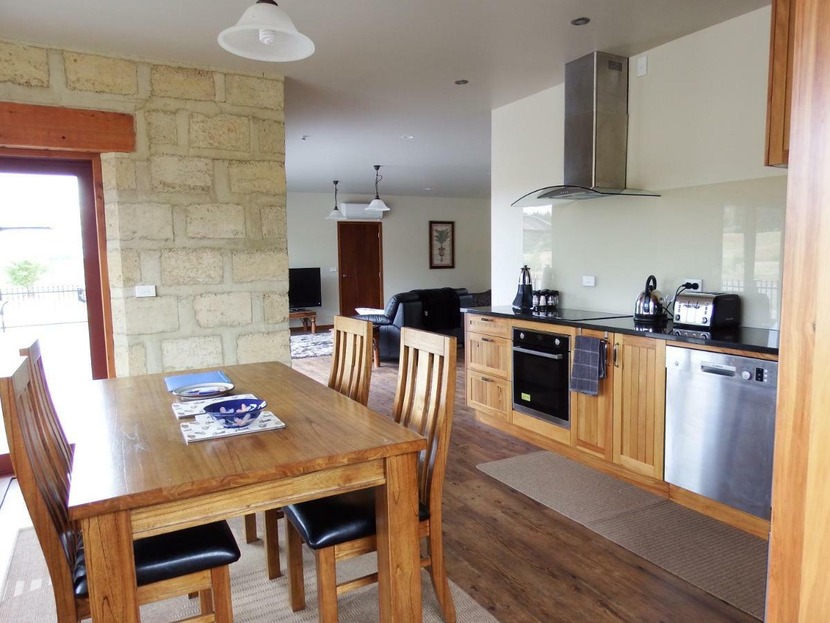 Mahana Farm Cottage Экстерьер фото