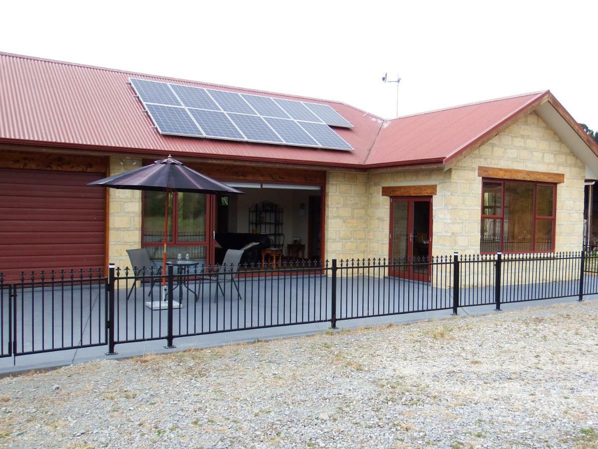 Mahana Farm Cottage Экстерьер фото